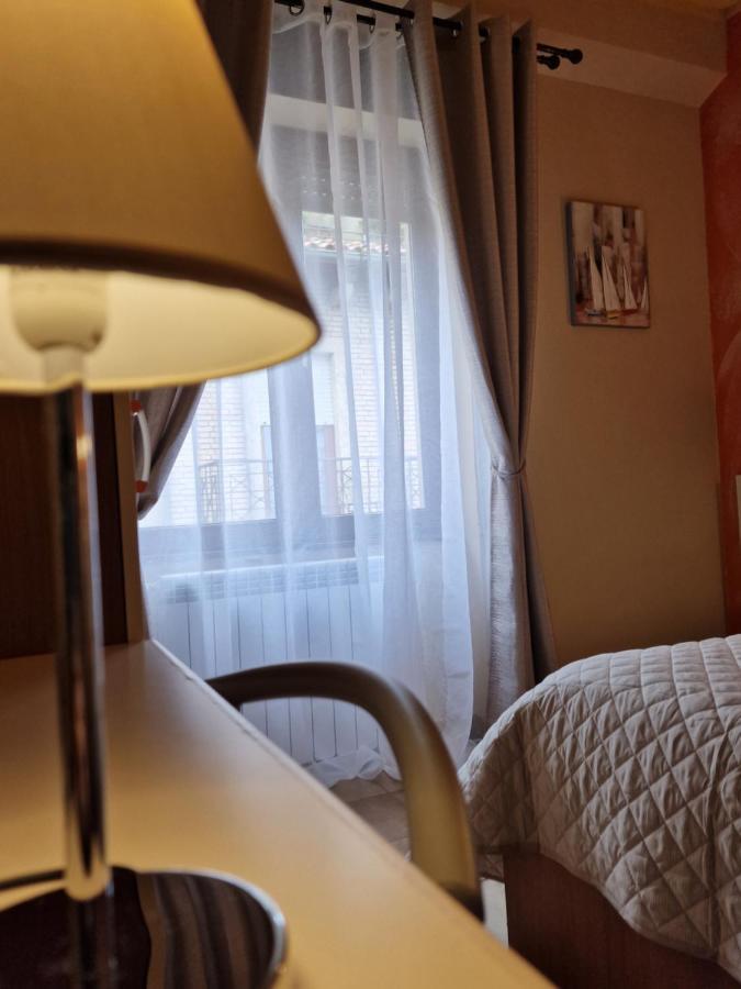 Hotel La Rocca San Marino Bagian luar foto