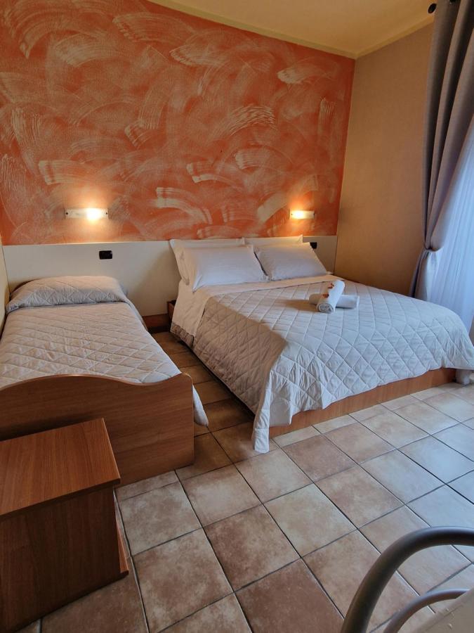 Hotel La Rocca San Marino Bagian luar foto