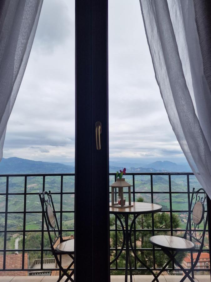 Hotel La Rocca San Marino Bagian luar foto