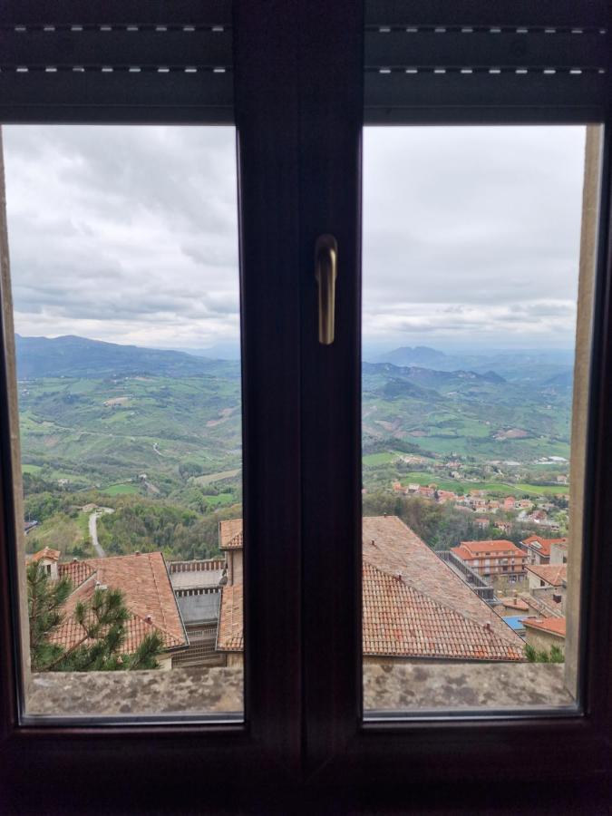 Hotel La Rocca San Marino Bagian luar foto