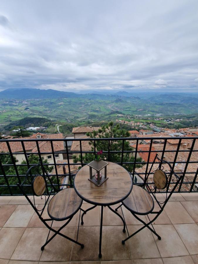 Hotel La Rocca San Marino Bagian luar foto