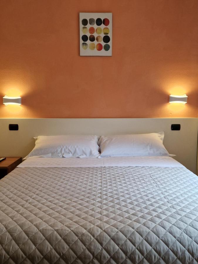 Hotel La Rocca San Marino Bagian luar foto